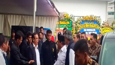 Melayat ke Rumah Duka Eka Tipta Widjaja, Prabowo: Saya Merasa Wajib untuk Datang