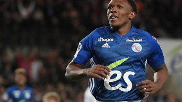 2 Gol Mothiba Bawa Strasbourg Lolos ke Final Piala Liga Prancis