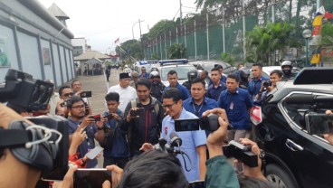 Ahmad Dhani Dipanggil Pejuang oleh Sandi saat Dibesuk di Penjara