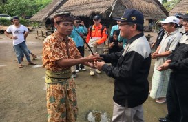 UNS Serahkan Hunian Sementara Korban Gempa di Lombok