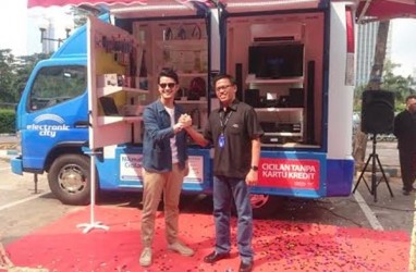 Imlek Bagi Morgan Oey, Dari Angpao hingga Pulang Kampung