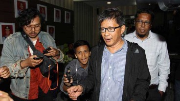 Haris Azhar Anggap Pelaporan Rocky Gerung Terlalu Dipaksakan