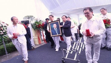 Mengapa Pemakaman Orang Terkaya Nomor 2 di Indonesia, Eka Tjipta Widjaja, Bernuansa Putih?