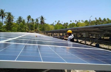 PLN Masih Belum Tentukan Kelanjutan Tender PLTS di Sumatra