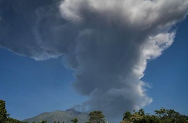 Gunung Merapi Lima Kali Luncurkan Lava Pijar