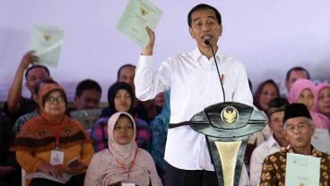 Target Sertifikasi Tanah Terlampaui, Jokowi Janji Naikkan Tunjangan Pegawai BPN