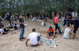 KKP Siapkan Kajian Asal Muasal Sampah Plastik di Laut Indonesia