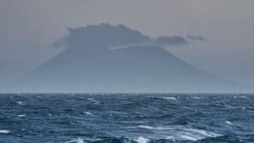 PVMBG: Gunung Anak Krakatau Alami Tiga Kali Kegempaan Vulkanik Dalam