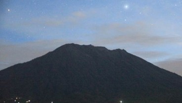 Gunung Agung Dipastikan Tidak Akan Alami Erupsi Skala Besar. Ini Alasannya