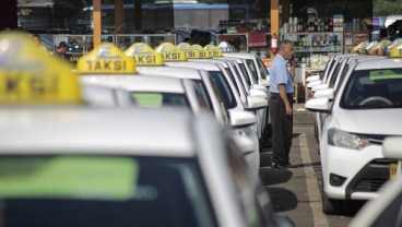 Cicil Utang ke BCA, TAXI Jual 1.200 Armada