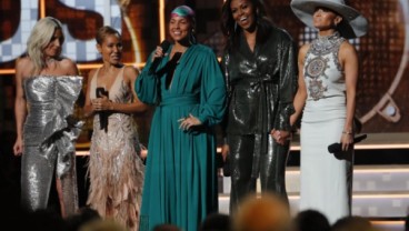 Michelle Obama Bikin Kejutan Tampil Di Grammy Awards 2019, Ungkap Kisah Musik 'Who Run The World'