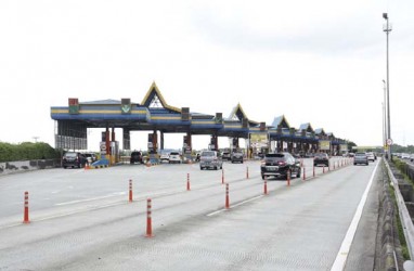 KENAIKAN BERKALA : Tarif 15 Ruas Tol Berpeluang Disesuaikan