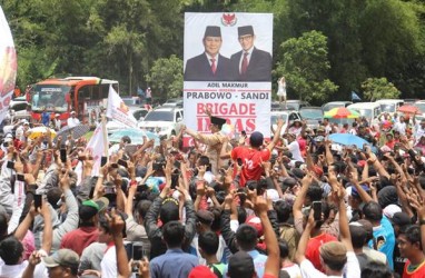 Prabowo Berpanas-panasan Bersama Ribuan Warga Purbalingga