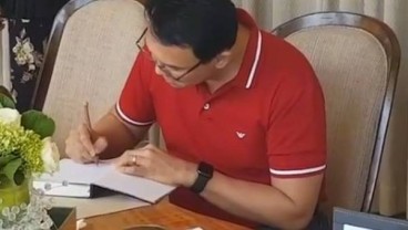 Cincin di Jari Manis Ahok (BTP), Inikah Pertanda Sudah Menikahi Puput di Bali?