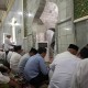 Salat Jumat di Masjid Kauman Semarang, Prabowo Tempati Saf Pertama