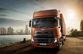 Astra UD Trucks Serahkan 22 Unit Quester CQE280 ke Puninar Logistics