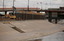 Militer Belum Ambil Putusan soal Tembok PembatasAS-Meksiko
