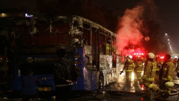 Cerita Sopir Selamatkan Penumpang Sebelum Transjakarta Terbakar