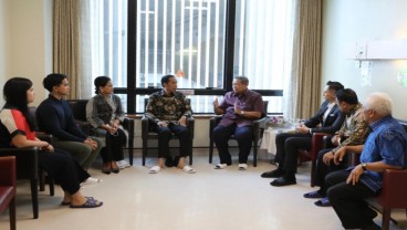 Jenguk Ani Yudhoyono, Presiden Jokowi Tiba di Singapura di Sambut Hatta Rajasa dan Agus Yudhoyono 