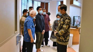  Jokowi Sebut Kondisi Kesehatan Ani Yudhono Semakin Membaik