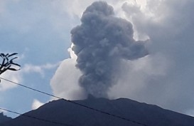 PVMBG : Erupsi Gunung Agung Tak Pengaruhi Penerbangan