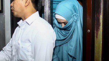 Mulan Jameela Ajak Safeea Ahmad Jengkuk Ahmad Dhani di Surabaya