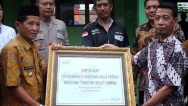 AAUI Salurkan Bantuan kepada Korban Tsunami Banten dan Lampung 