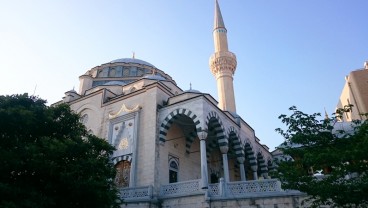 Indahnya Masjid Camii Tokyo, Tempat Nikah Syahrini dan Reino Barack