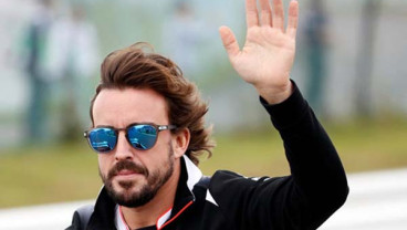 F1 : Fernando Alonso Penguji Mobil & Duta McLaren