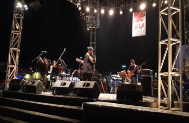 Indra Aziz Tampil Seru di Java Jazz Festival 2019