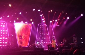 Raveena Tampil Bertabur Bunga di Panggung Special Show Jakarta Jazz Festival 2019 