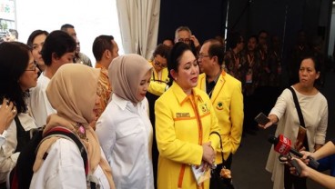 3 Putri dan Cucu Soeharto Kunjungi Ulama Karismatik Mbah Moen