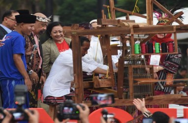 Jokowi Bakal  Canangkan Pemakaian Sarung Sekali Sebulan