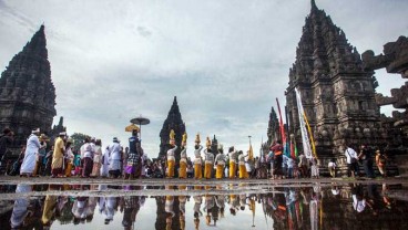 Ribuan Umat Hindu Mengikuti Tawur Agung Kesanga di Prambanan