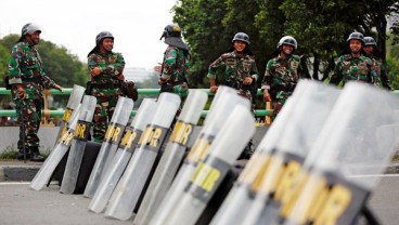 Diduga karena Nyanyi Lagu ABRI, Polisi Tangkap Dosen Robertus Robert