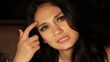 Iwet Ramadhan Ungkap Kondisi Luna Maya saat Syahrini & Reino Barack Menikah