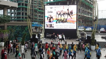 Meikarta Rutin Gelar Olahraga Zumba di District 1