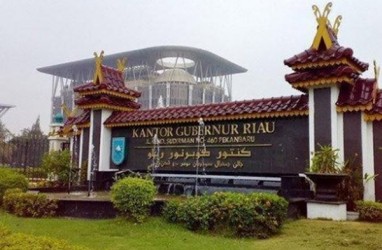 Mahasiswa Universitas Riau Demo Gubernur soal Karhutla