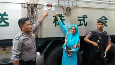 Andi Arief Bikin Gempar Lagi, Kali ini Sebar Foto Truk Bertulis Kanji Bersegel KPU