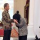 Jumpa Jokowi, Siti Aisyah Diminta Tenangkan Diri di Rumah