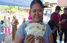 Wisatawan Gunakan Valas di Pulau Moyo, Money Changer Sulit Diakses