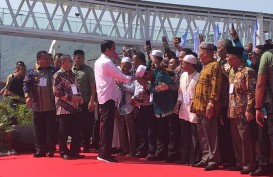 Saat Presiden Jokowi 'Ditodong' Perpanjang Runway Bandara di Sibolga