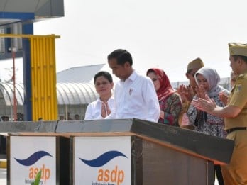 Pesan Jokowi ke Supir Truk Agar Selalu Bisa Sampai Rumah