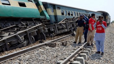 Bom Hantam Kereta di Pakistan, 4 Tewas