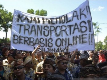Bentrok Taksi Online vs Konvensional di Ngurah Rai, Begini Reaksi AP I