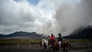 Aktivitas Gunung Bromo Fluktuatif, Masih Aman Dikunjungi