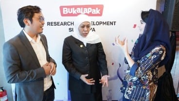 Zaky Bareng Khofifah dan Arumi Resmikan RnD Bukalapak di Surabaya