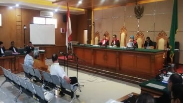 Sidang Meikarta : Deddy Mizzwar Bela Aher