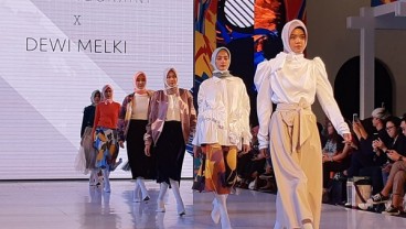 Restu Anggraini Kenalkan Teknologi Kain Terbaru ‘Tech Shirt’ di Fashion Nation 2019