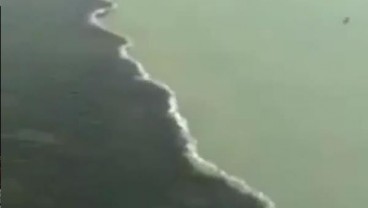 Viral Air Laut Terpisah di Bawah Jembatan Suramadu